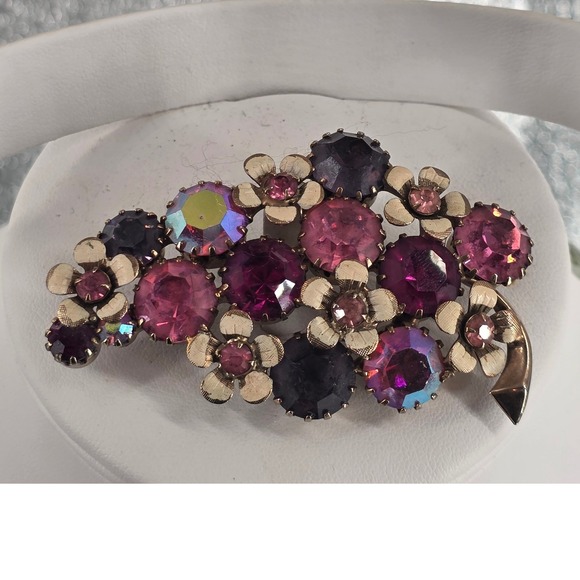 Albert Weiss Vintage Pink Purple Rhinestone Brooch & Clip Earrings Set Signed - Picture 9 of 10